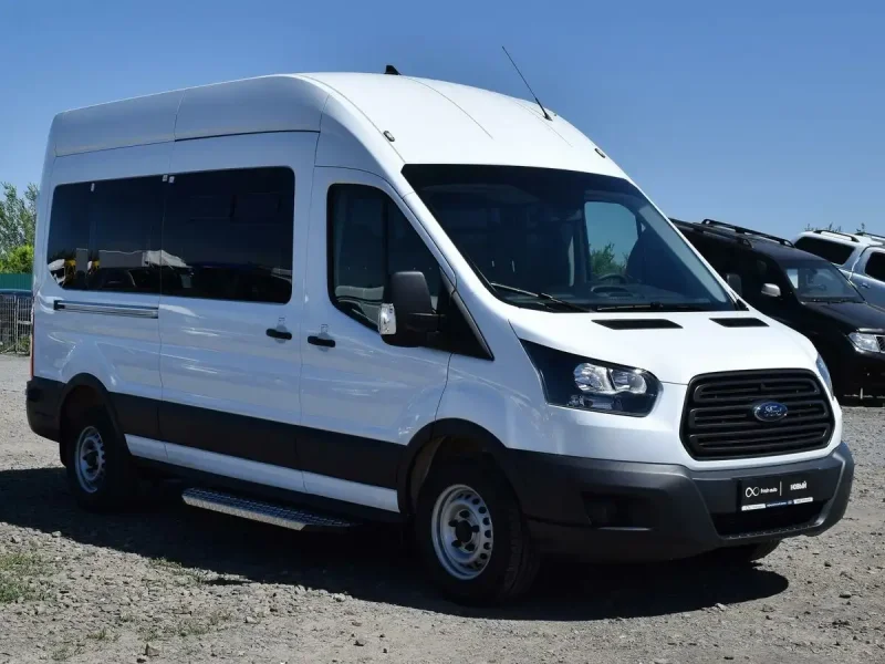 Ford Transit микроавтобус