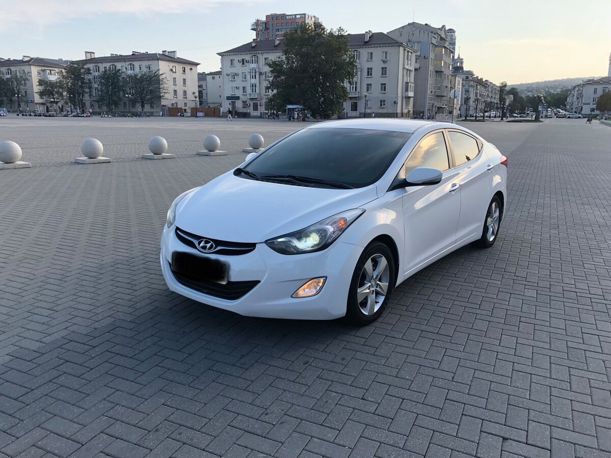 Хендай аванте фото. Hyundai Elantra 2012. Honda Elantra 2012. Хендай Элантра 2012. Hyundai Elantra MD 1.6 2012.