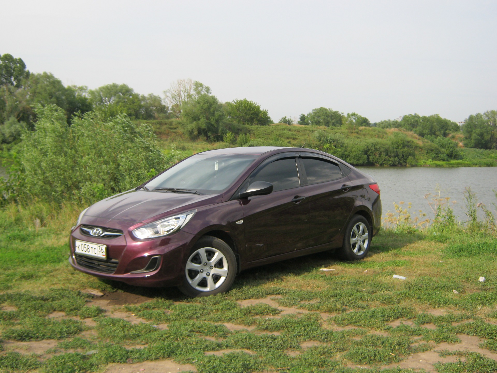 Hyundai solaris 2011 года