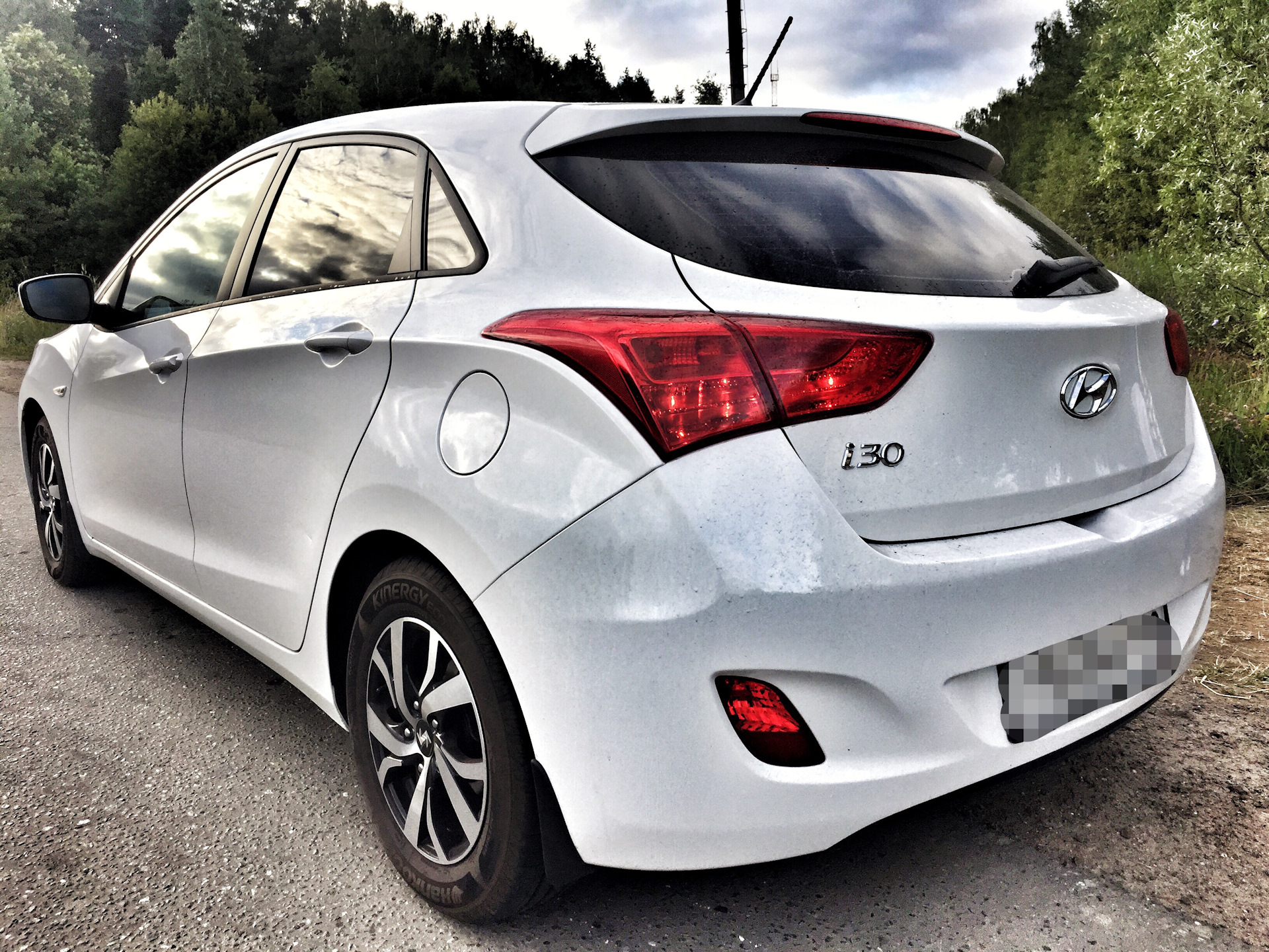 Авито хендэ. Hyundai i25 универсал. Хендай i25 хэтчбек. Hyundai i30 USA. Hyundai i30 Edition +.