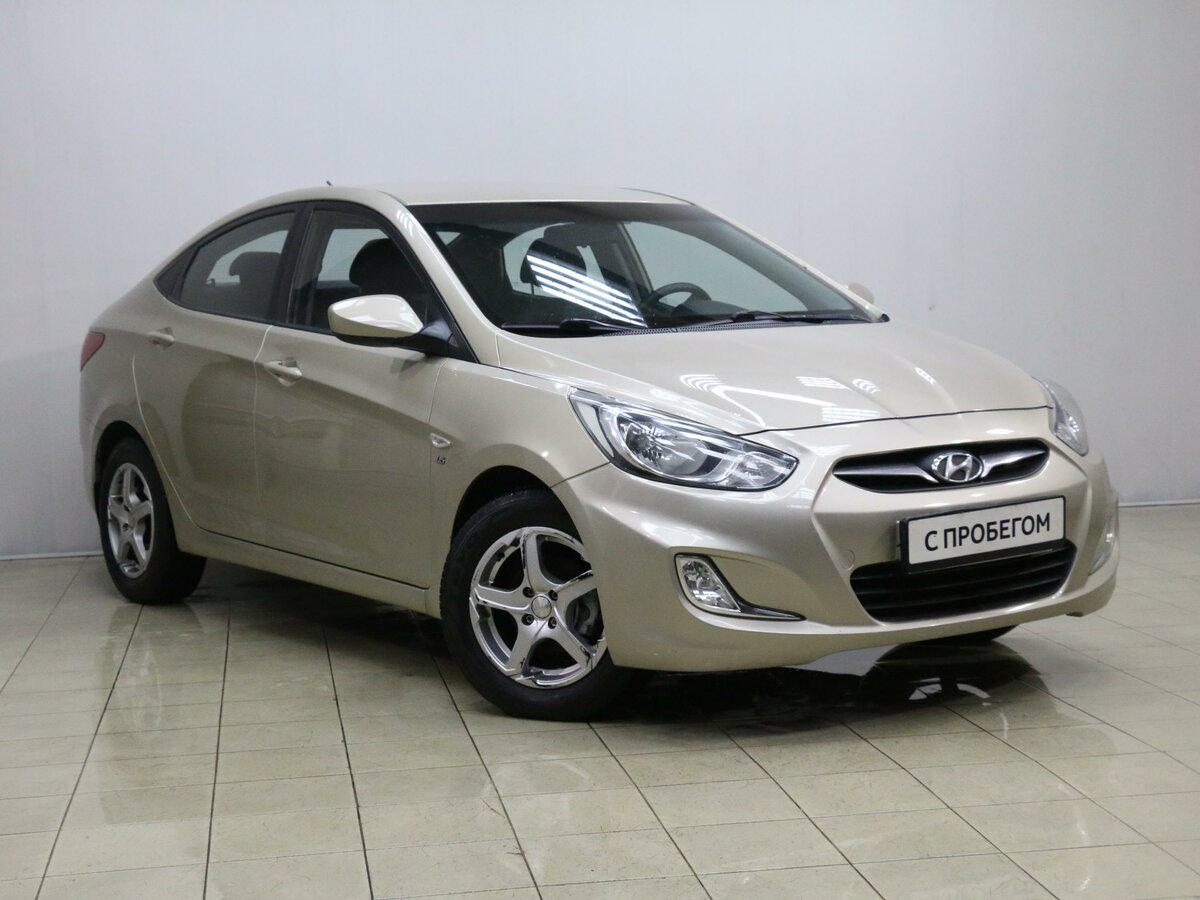 Hyundai solaris 2012 1.6. Хендай Солярис 2012. Солярис 2012 Рестайлинг. Hyundai Solaris 2012 года. Hyundai Solaris 1 седан.