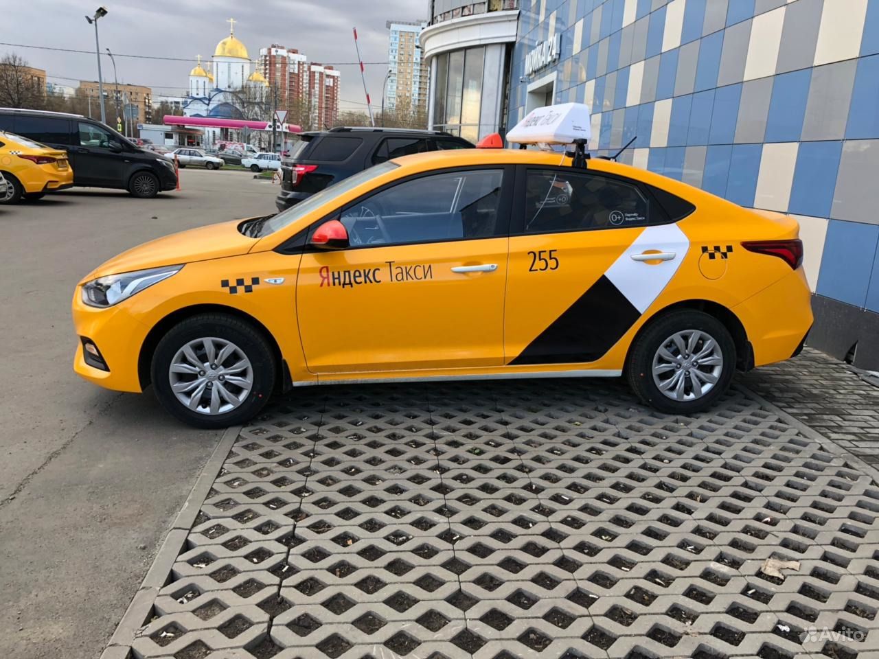 Аренда такси на газу. Hyundai Solaris таксопарк. Hyundai Solaris 2017 такси. Hyundai Solaris 2018 такси.