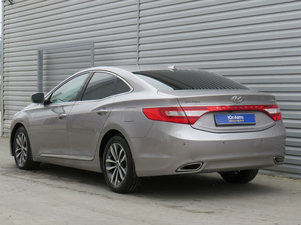 Хендай hg. Хендай Грандер 2022. Hyundai Grandeur 2013. Hyundai Grandeur Azera. Хендай Грандер 2013.