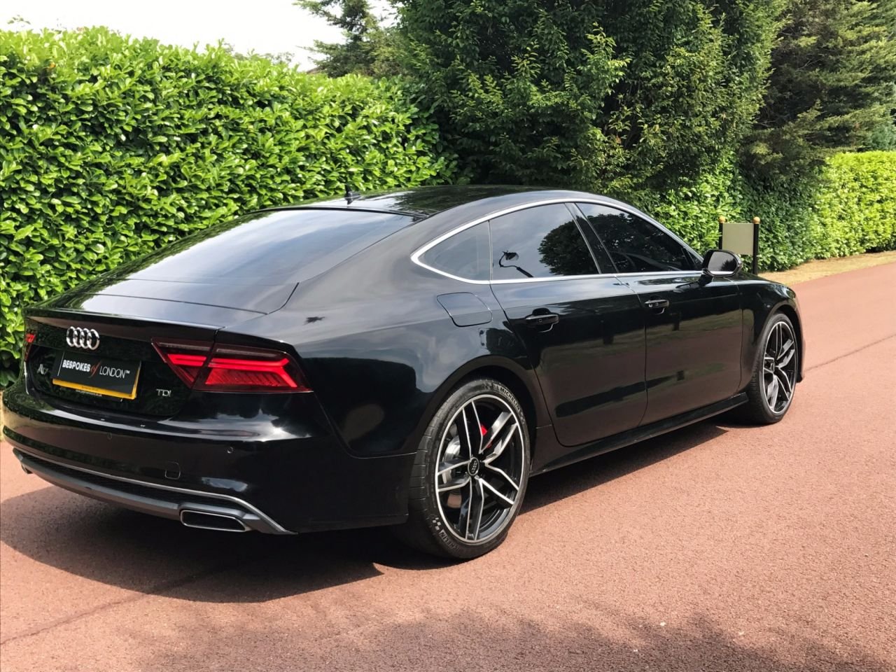 Audi a7 черный мат