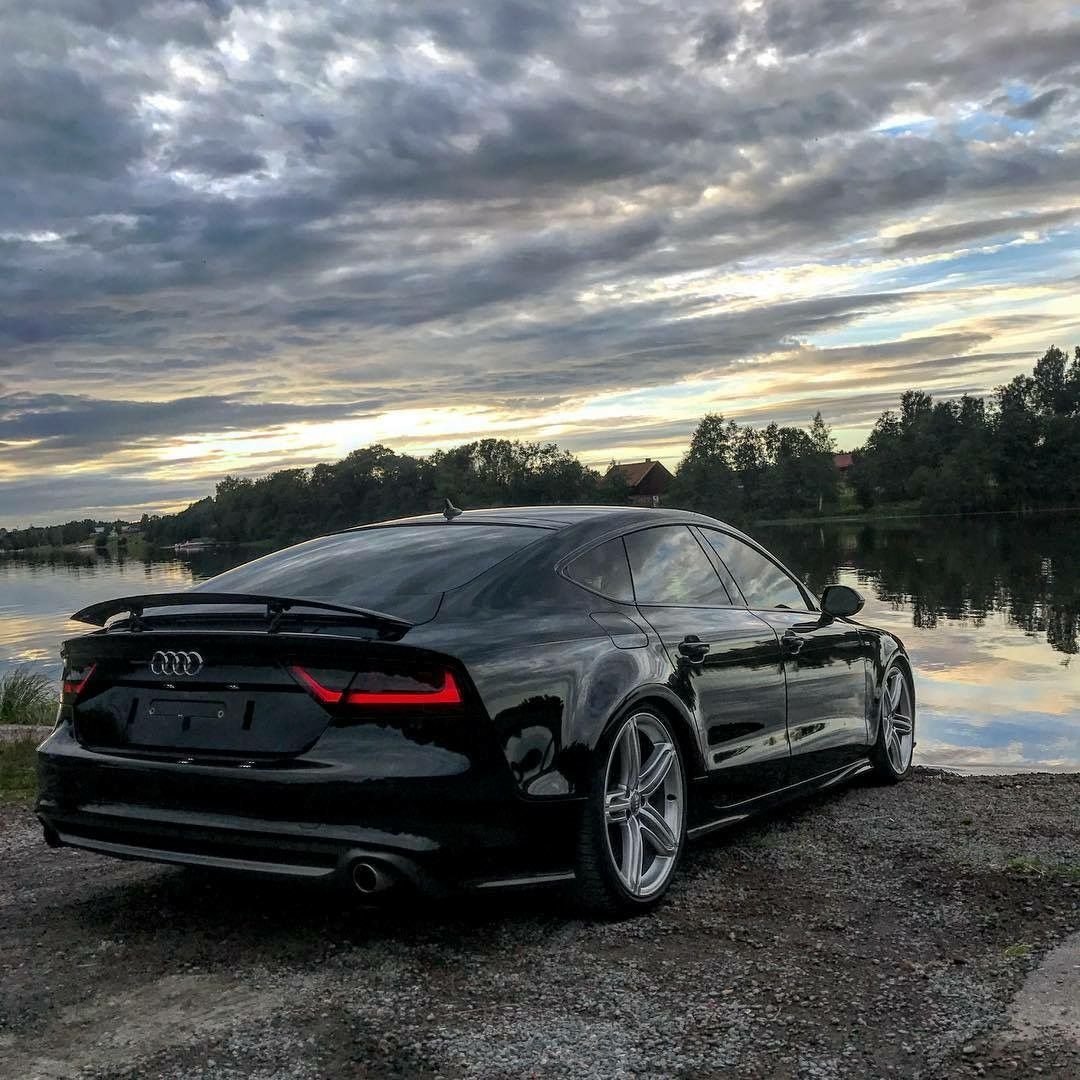 Audi rs7 черная матовая