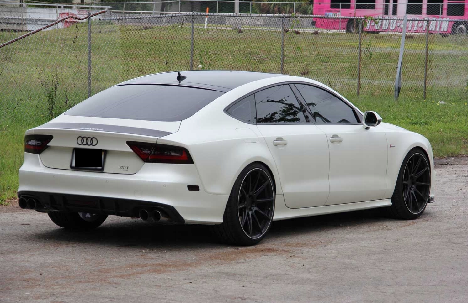 Audi a7 золотистая