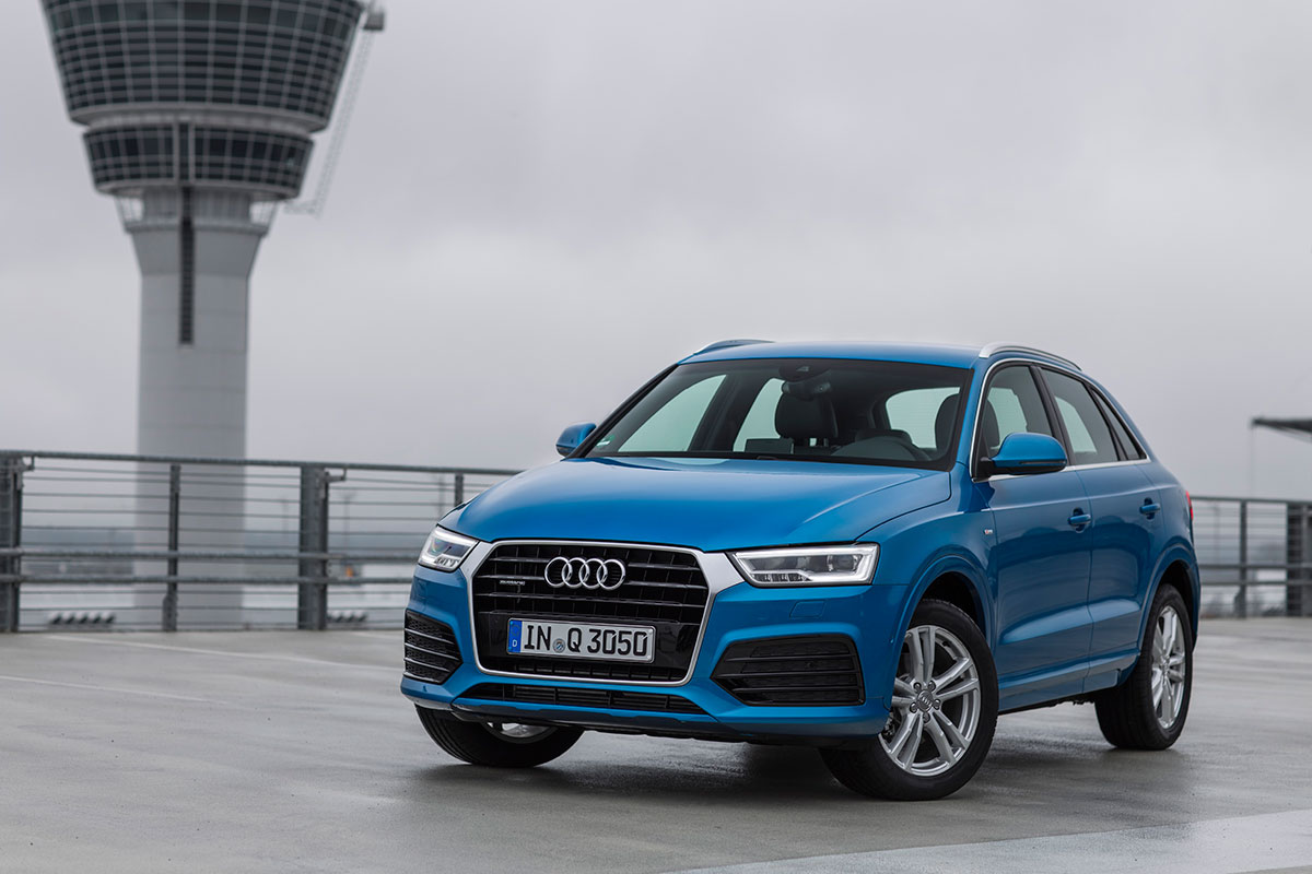 Q 3 10 9. Audi q3 2018. Ауди q3 2022. Ауди q3 2022 красная. Ауди q3 TFSI.