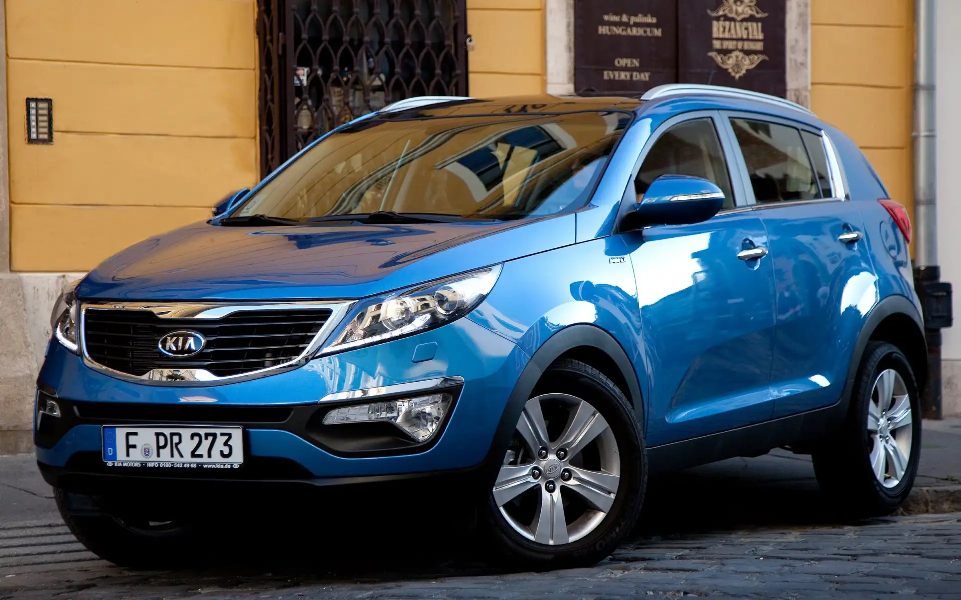 Kia Sportage 2016 синий