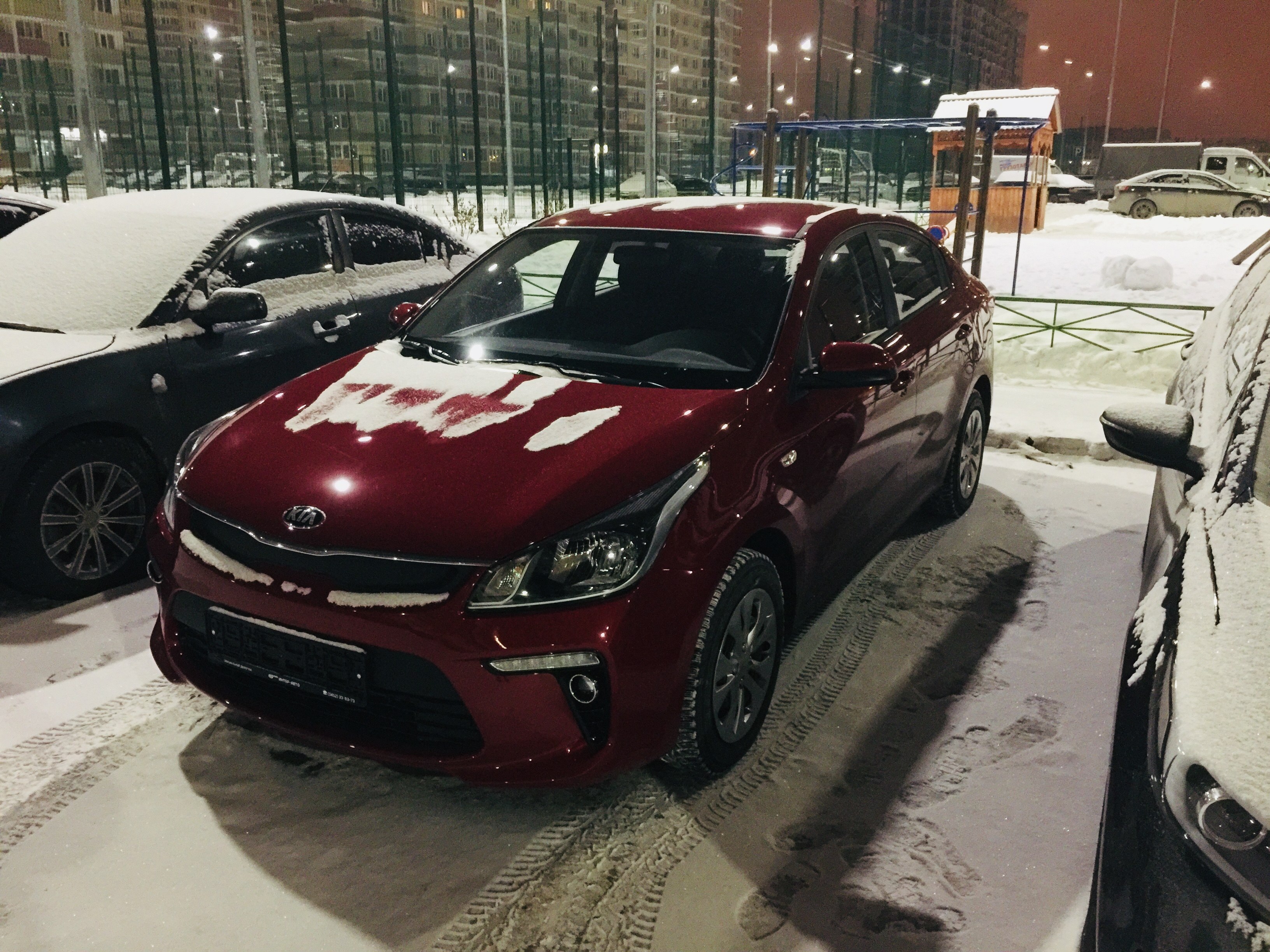 Kia Rio x line красный