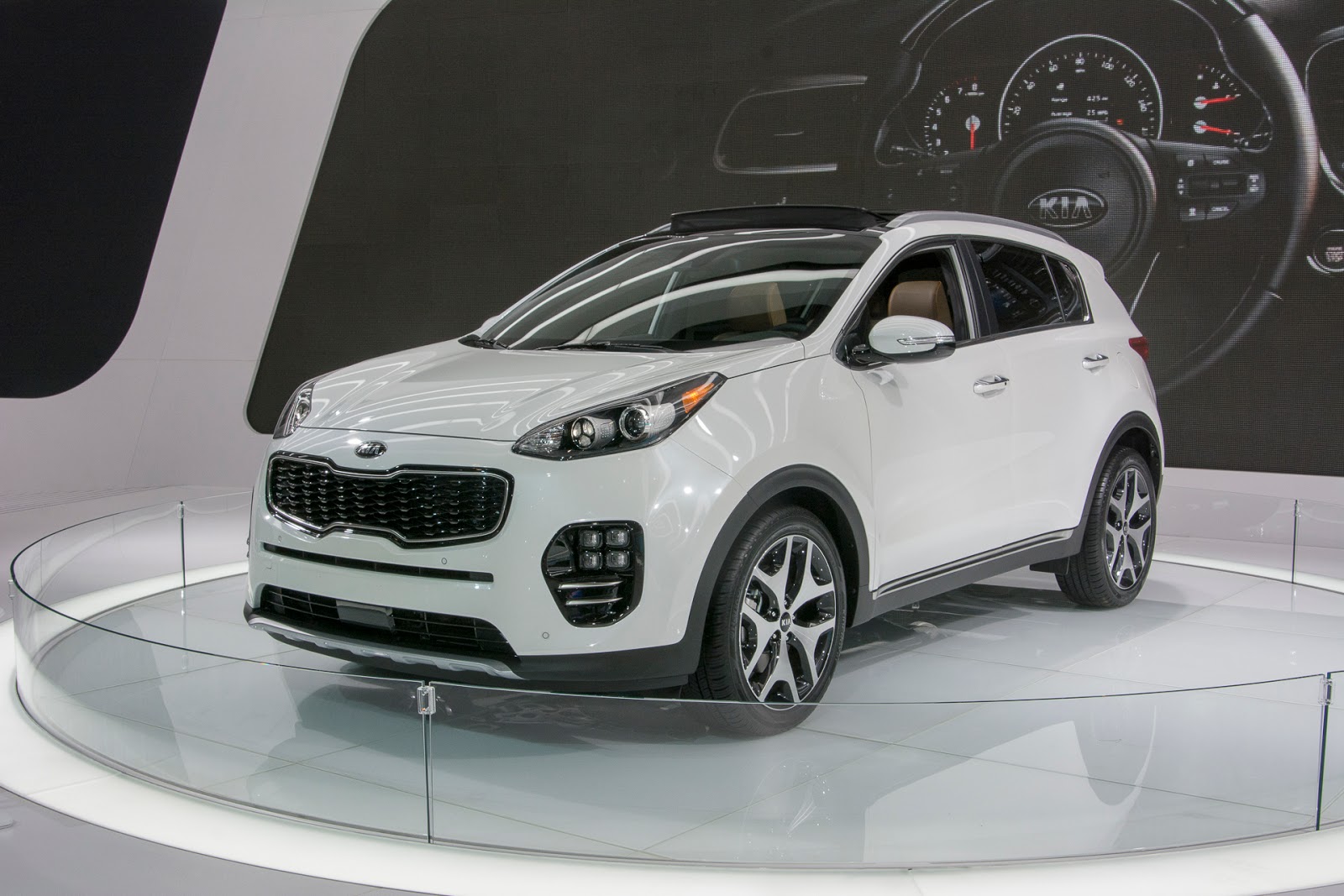 Kia Sportage 4 белая