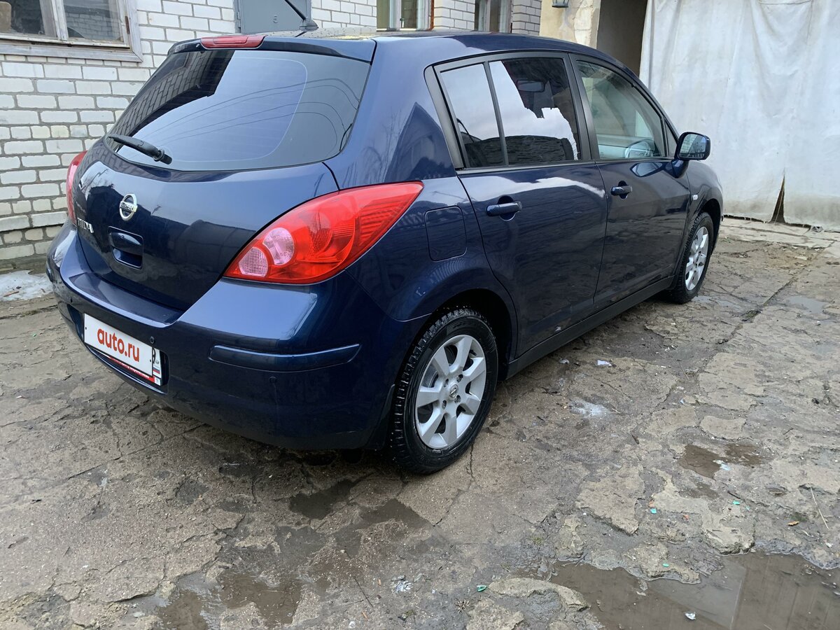 Nissan Tiida i 2007