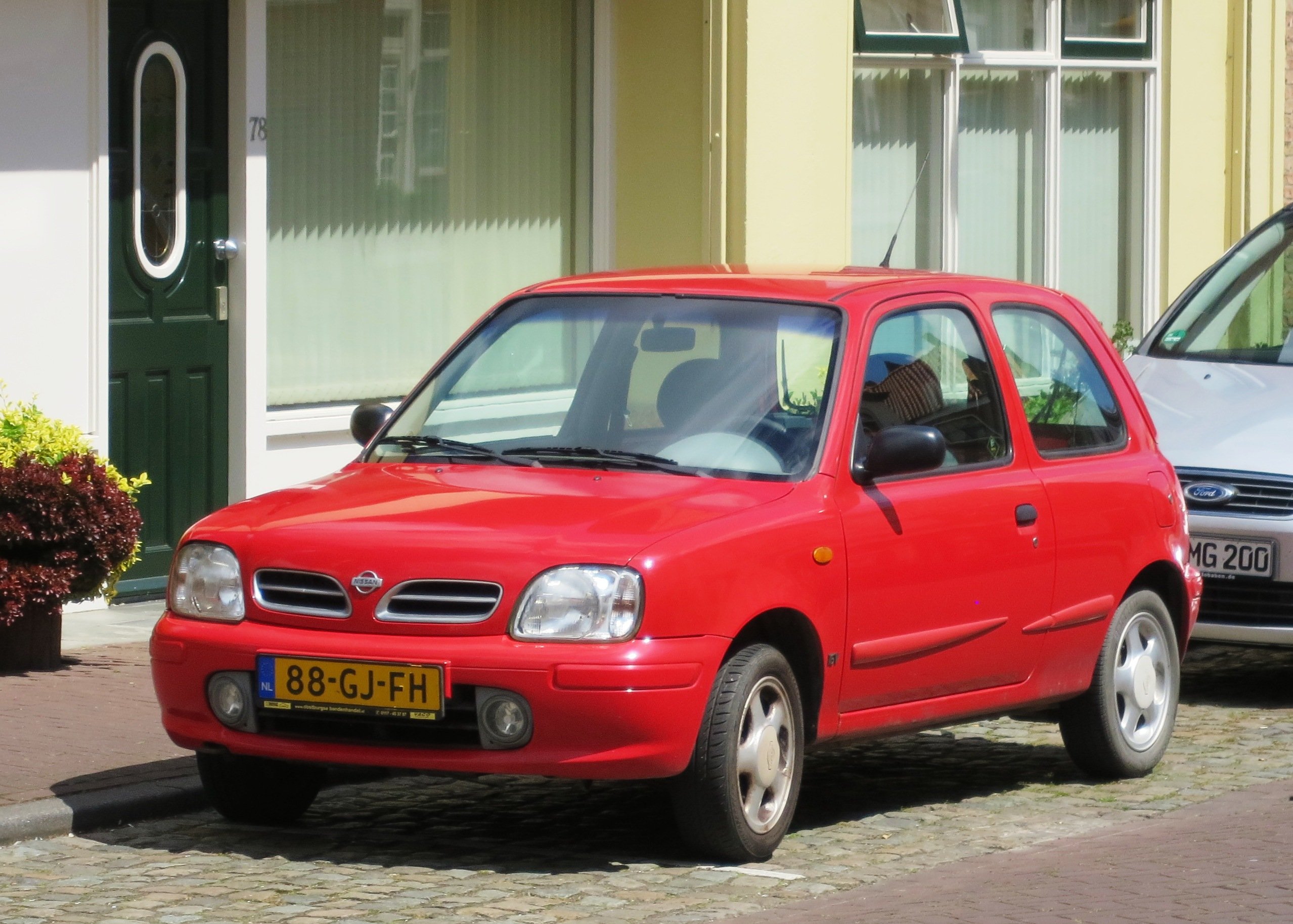 Nissan March Cabrio k11