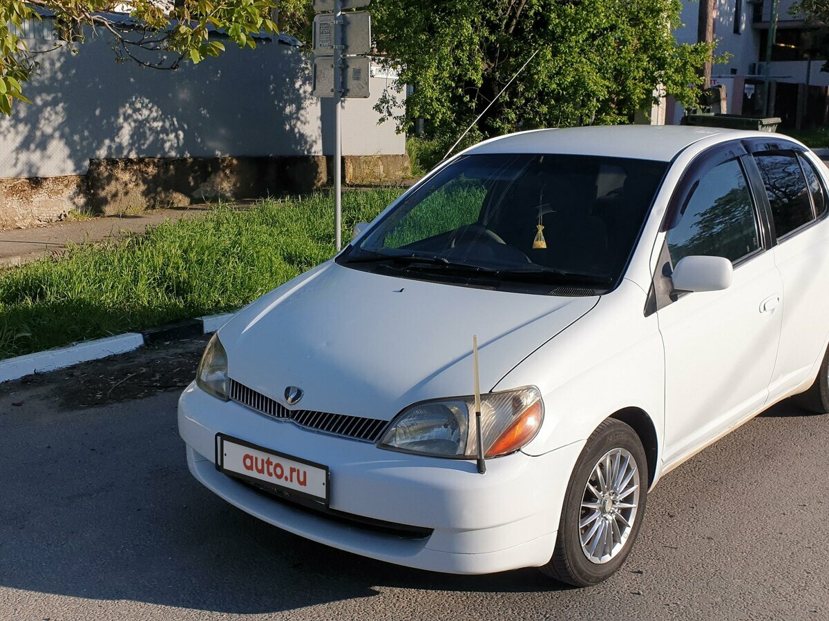 Платц 2000 года. Toyota Platz 2000. Toyota Platz 1.5. Тойота Платц 2000 года. Тойота Платц 2005.