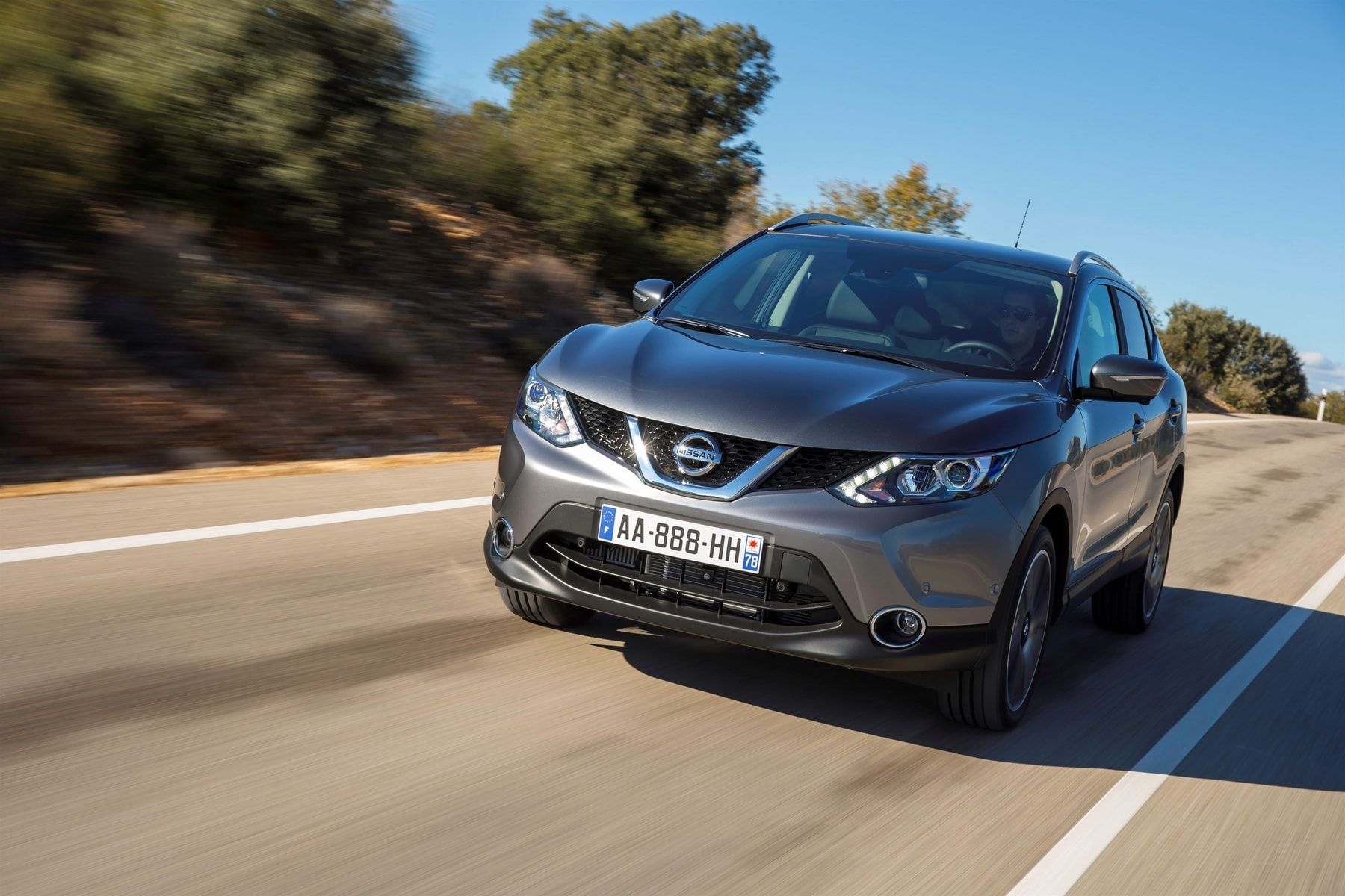 Nissan Qashqai 2014 b