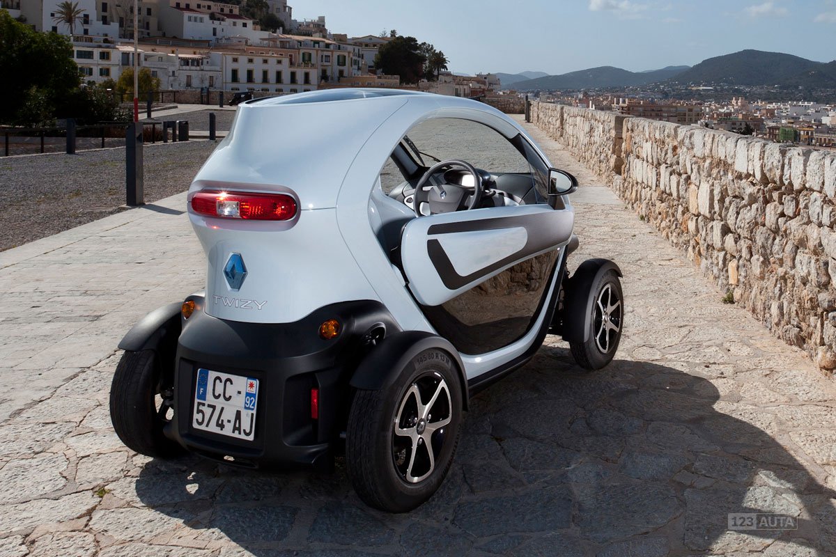 Renault Twizy pizza