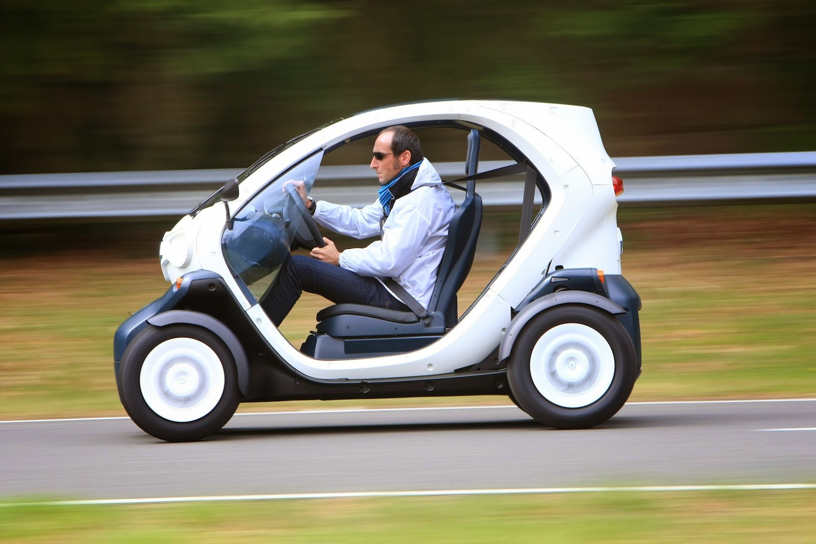 Электрокар Renault Twizy