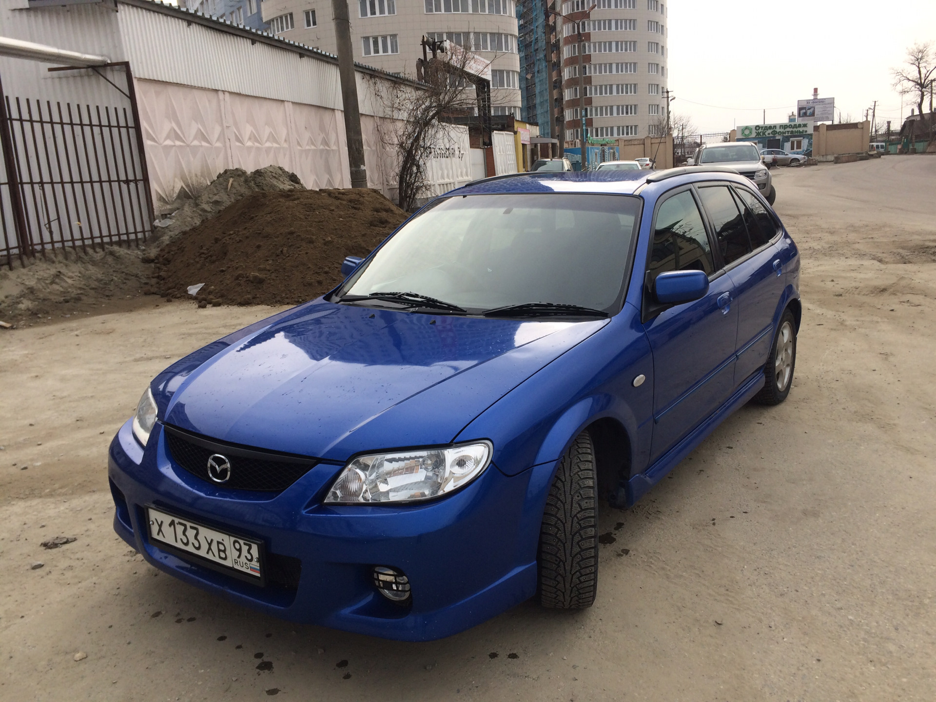 Mazda familia. Mazda familia 1.5 RS. Мазда фамилия хэтчбек 2002. Мазда фамилия 3'2002 год синяя.