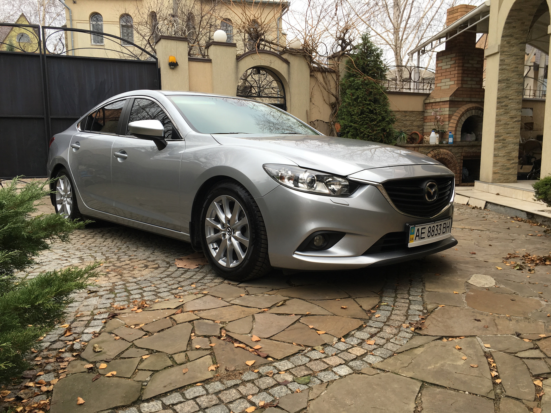 Серебряный 6. Mazda 6 Grey. Мазда 6 серая. Мазда 6 2016 серая. Mazda 6 серебристая.