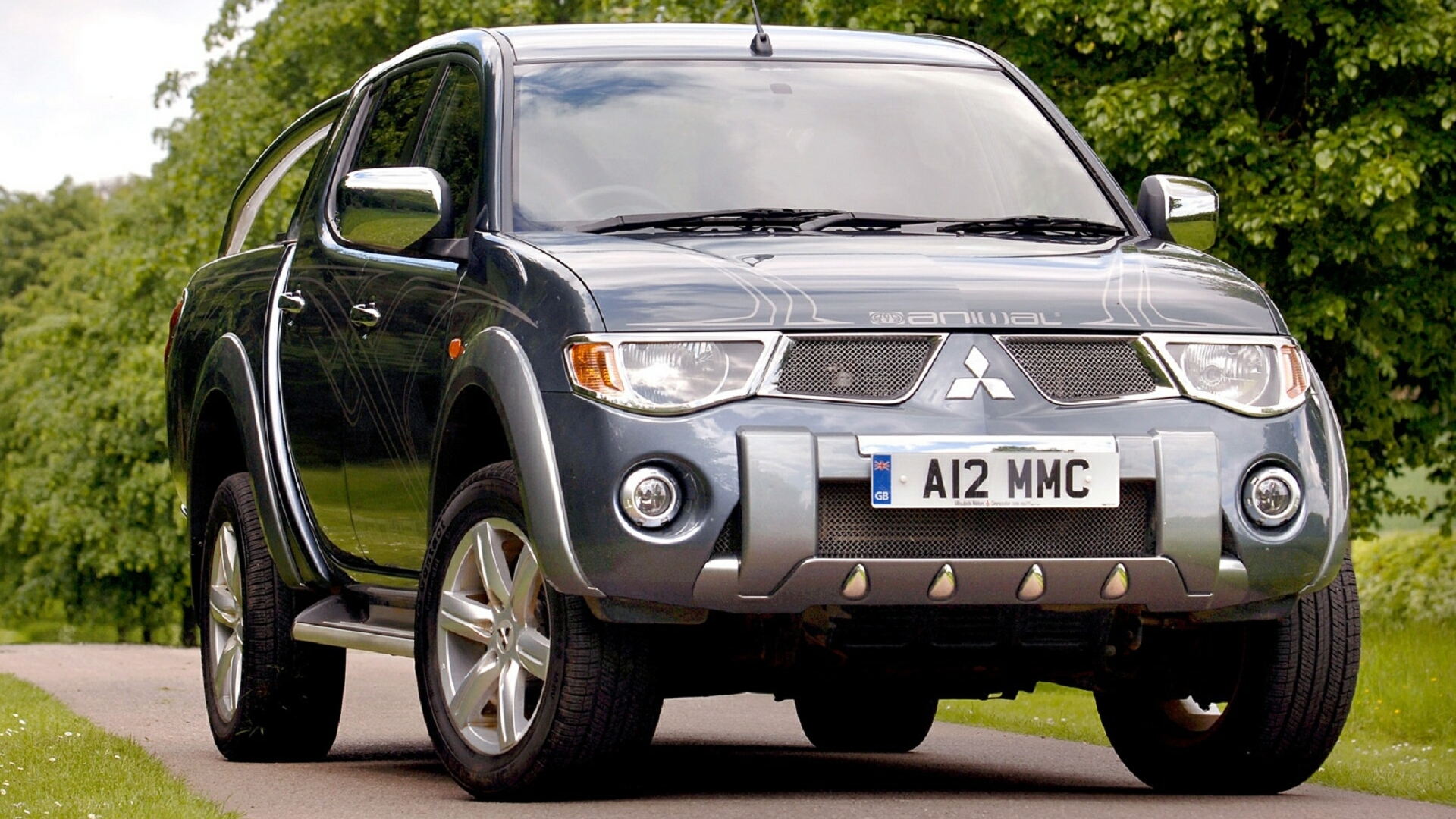 Митсубиси 2.5. Mitsubishi l200. Автомобиль Mitsubishi l200 2.5. Марка машины Мицубиси l 200. Паджеро л200 2007.