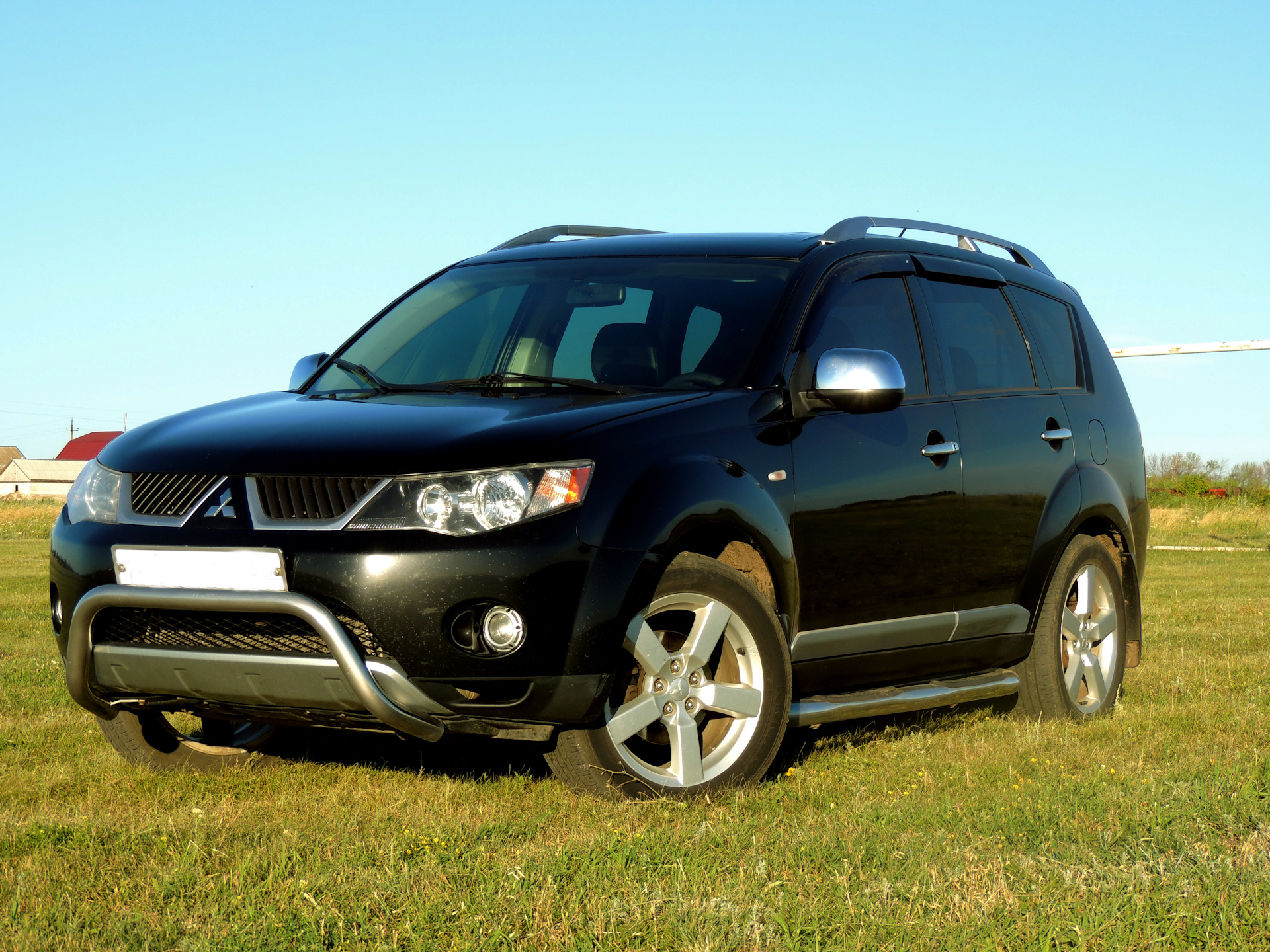 Outlander 2. Mitsubishi Outlander XL 2008. Mitsubishi Outlander 2 XL. Mitsubishi Outlander XL 2.4. Митсубиши Аутлендер XXL.