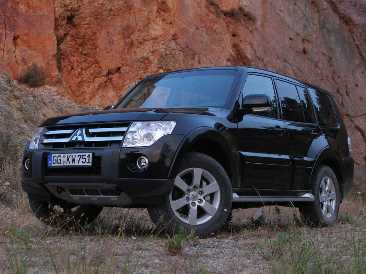 Mitsubishi Pajero IV 2006