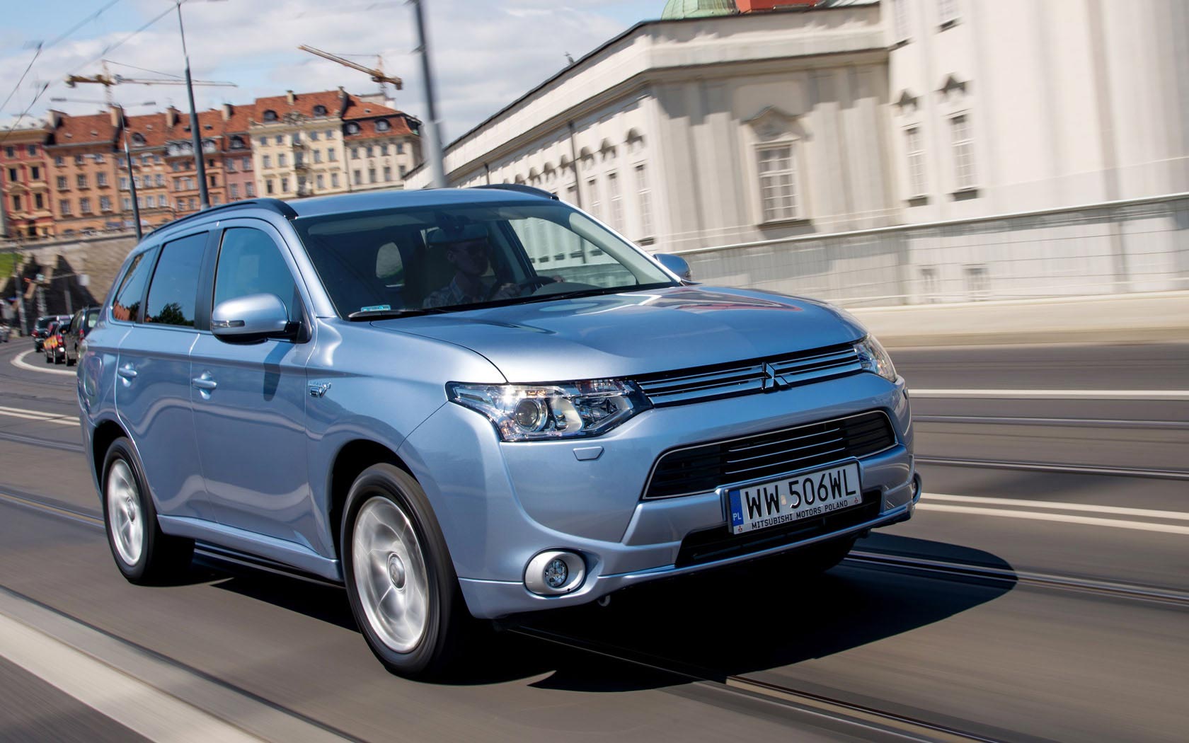 Митсубиси аутлендер 2013. Mitsubishi Outlander 2013-2015. Аутлендер PHEV 2013. Mitsubishi Outlander PHEV 2013. Аутлендер 2015 гибрид.