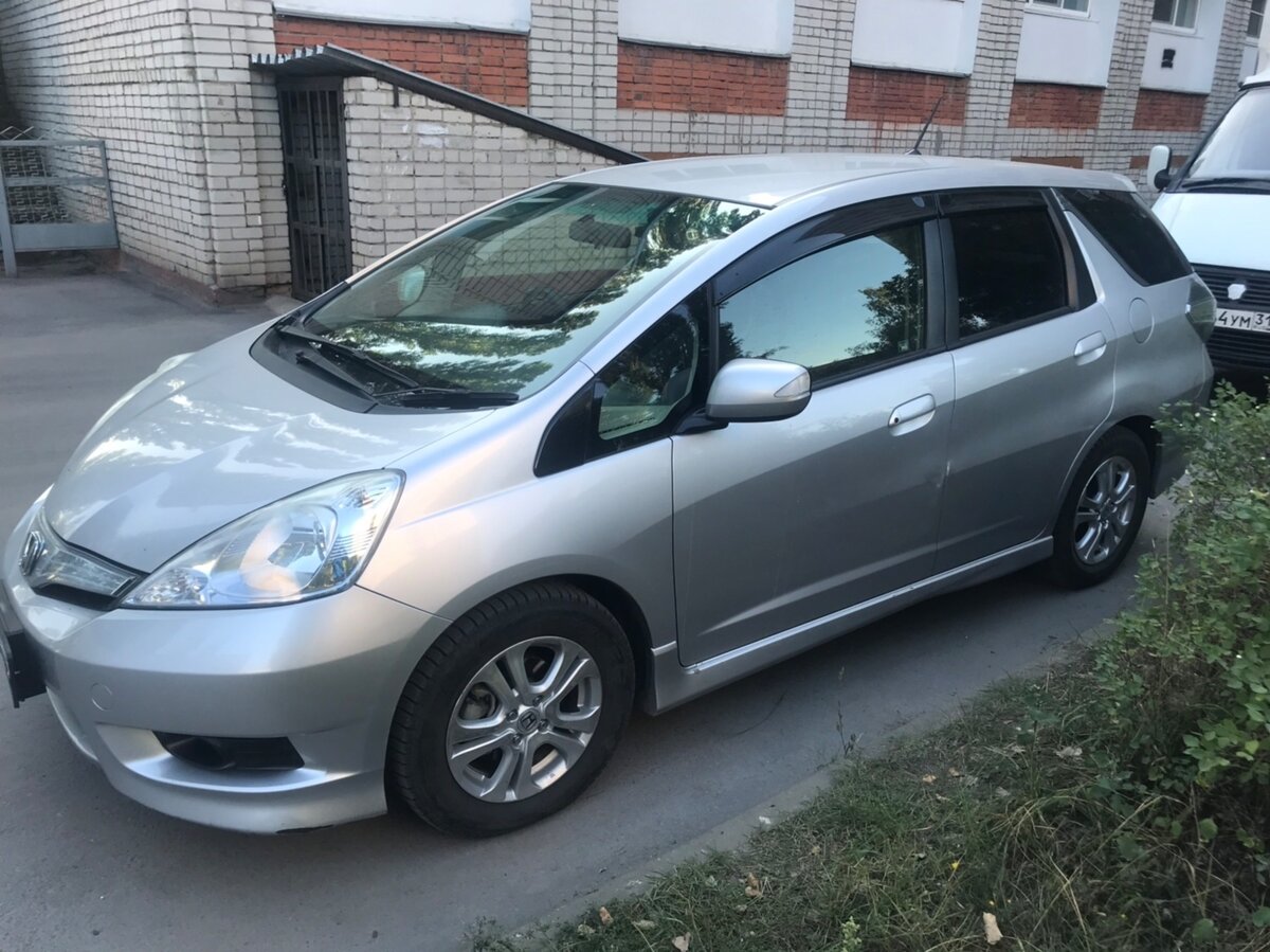 Шаттл гибрид. Honda Fit Shuttle 2012. Honda Fit Hybrid 2012. Honda Fit Shuttle Hybrid 2012. Honda Fit 2012.