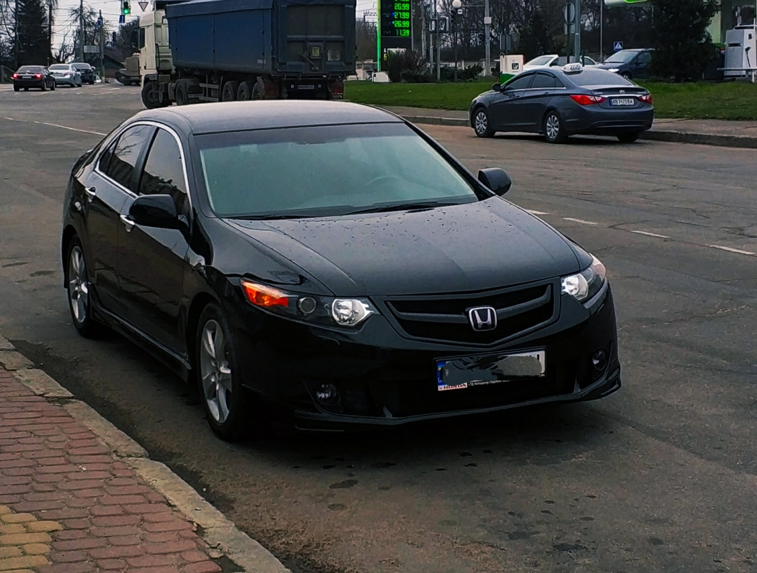 Honda Accord 2008 черная тонированная