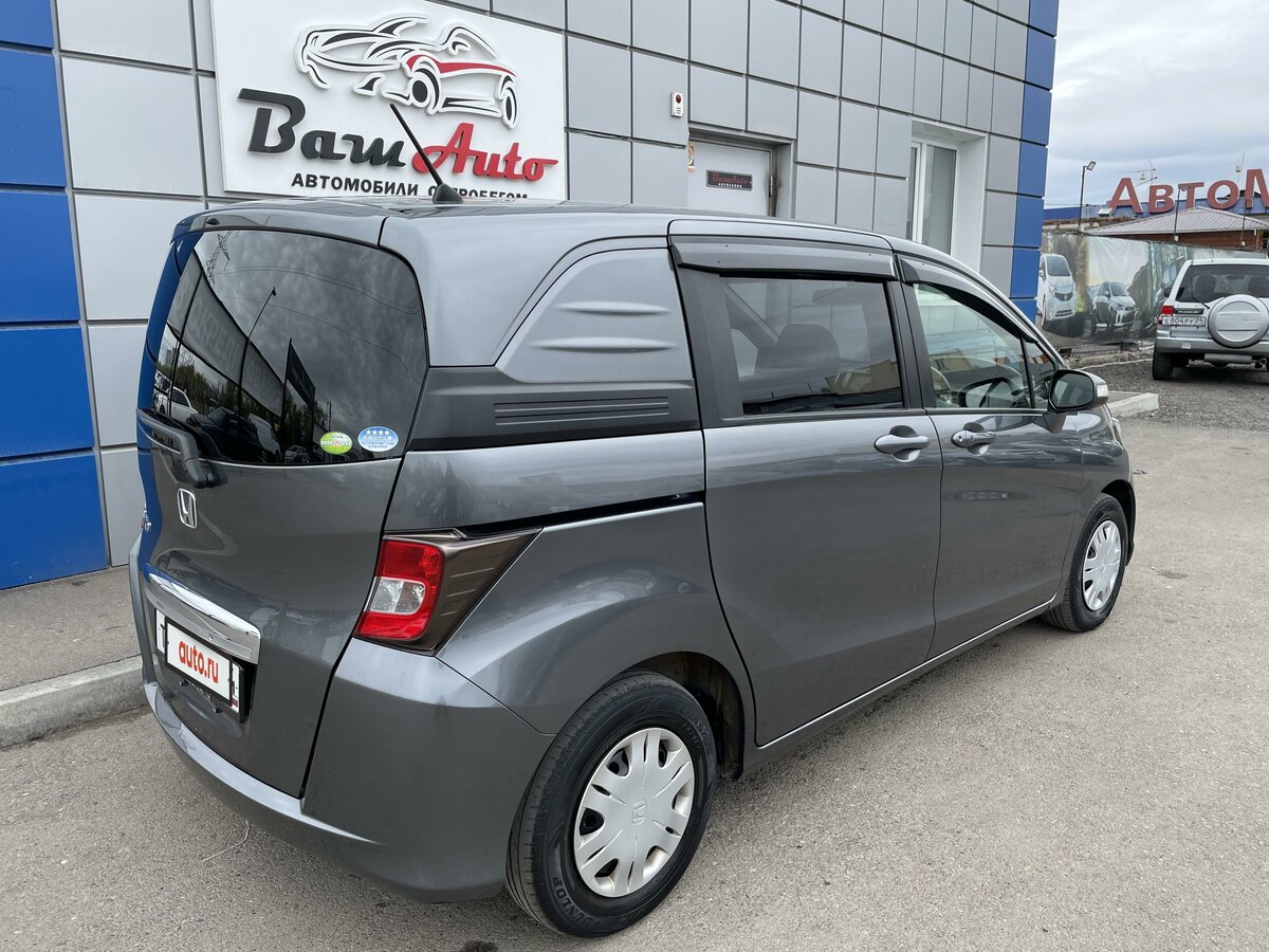 Хонда спайк 2012. Honda freed 2012. Хонда Спайк 2000. Honda freed Spike 2012.