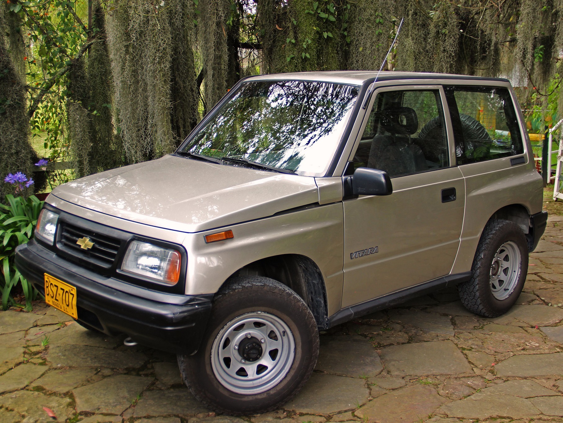 Сузуки витара 1.6 купить. Suzuki Vitara 1 поколения. Сузуки Витара 1.6. Chevrolet Vitara. Сузуки Витара 1996.