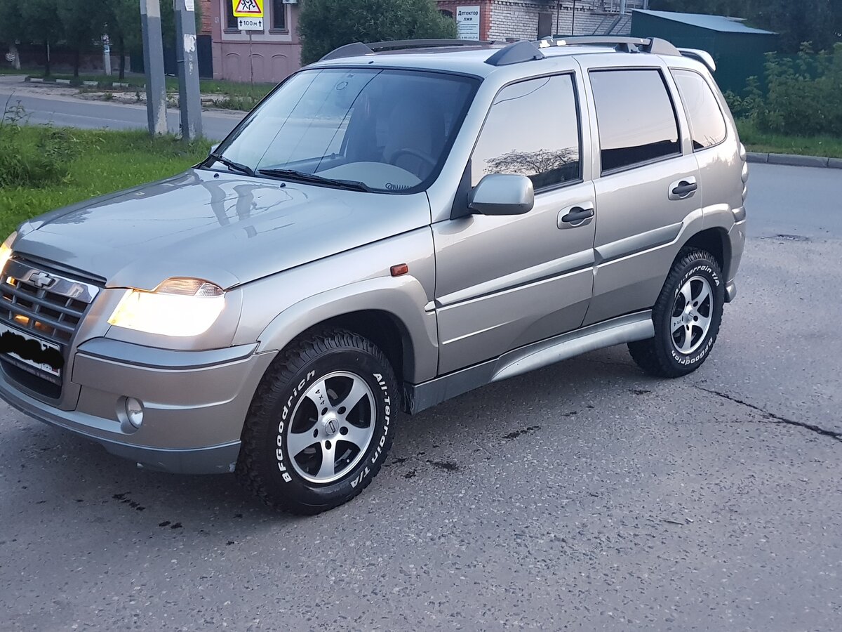 Chevrolet Niva 1.7 МТ, 2006,