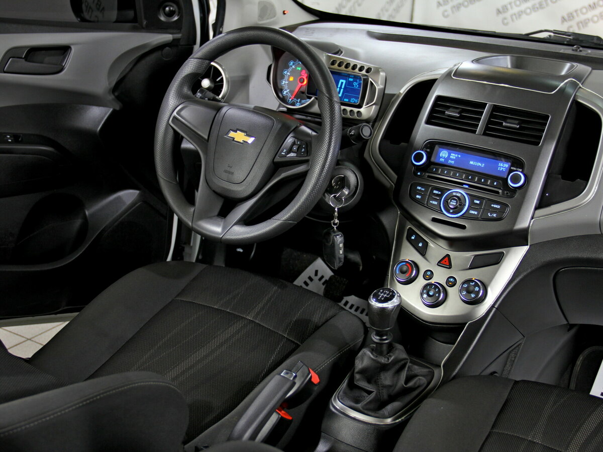 Chevrolet Aveo 2014 салон