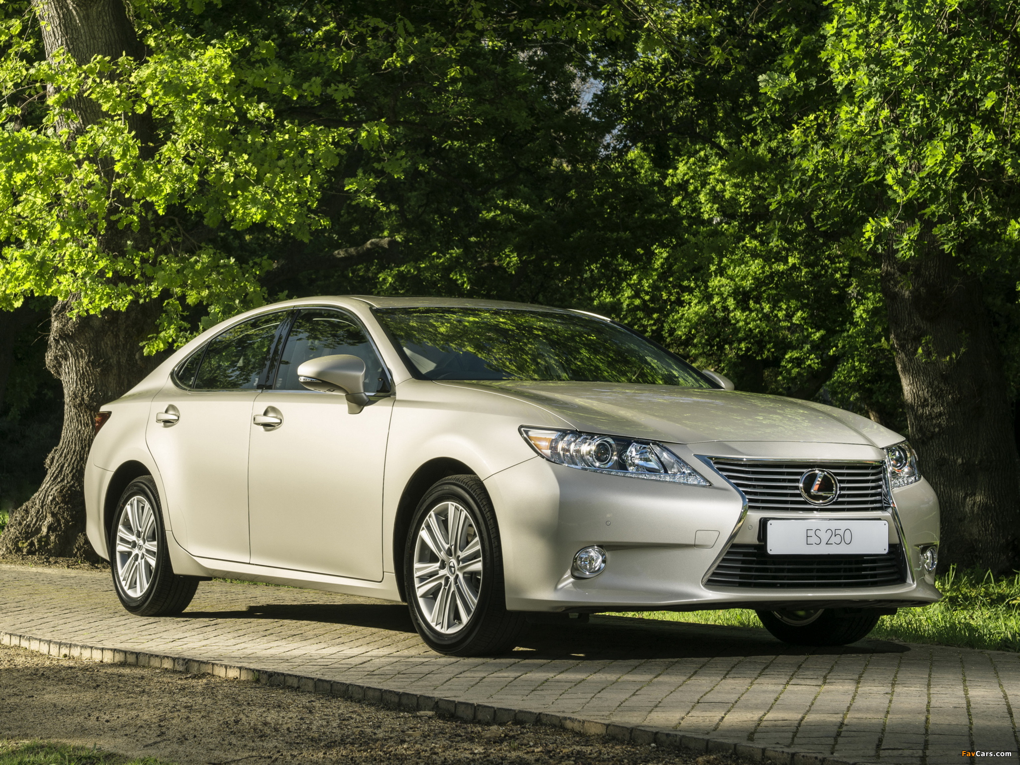 Lexus es250