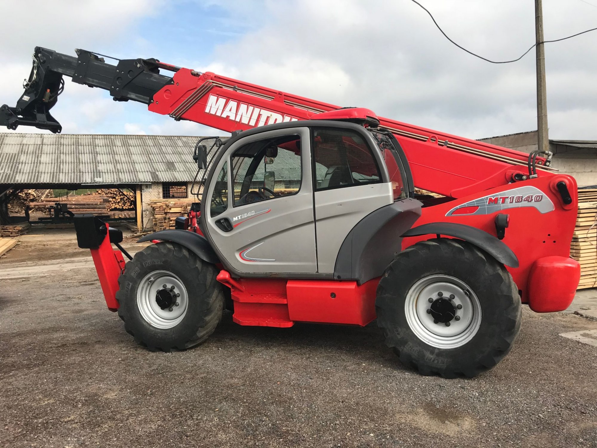 Погрузчик manitou. Manitou MT 1840. Manitou погрузчик 1840. Телескопический погрузчик Manitou. Маниту телескопический погрузчик 1840.