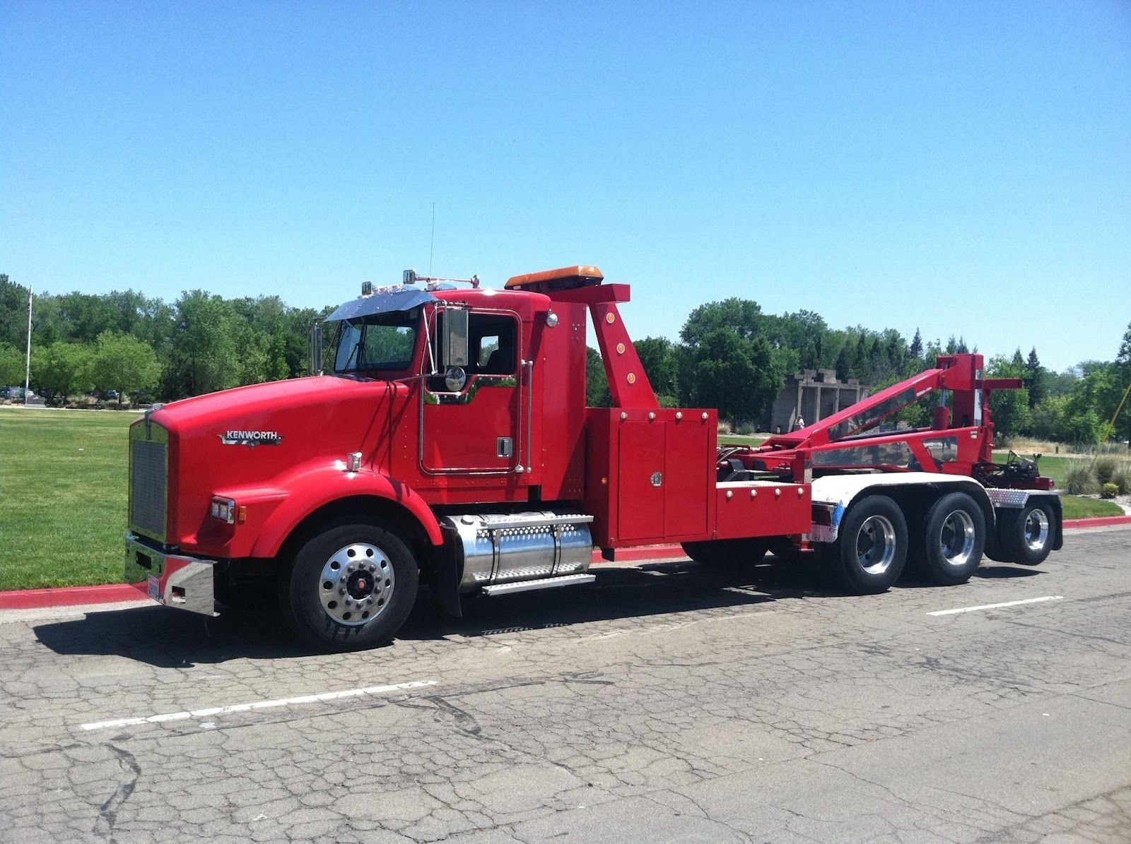 Kenworth Heavy Tow Truck