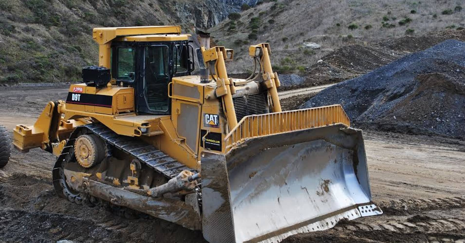 Бульдозеры 96 квт. Бульдозер JCB. Погрузчик с обратной лопатой Terex siku, 3531. JCB бульдозер гусеничный. Бульдозер Терекс.