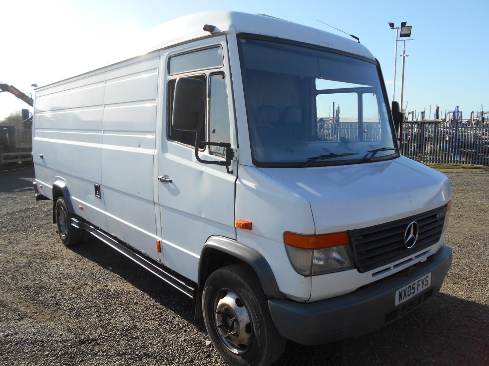 Бус бу. Mercedes-Benz Vario 814. Mercedes Vario 814d. Mercedes-Benz Vario 814d фургон. Мерседес Варио 814 макси.