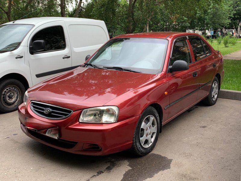 Хендай акцент красный 2004