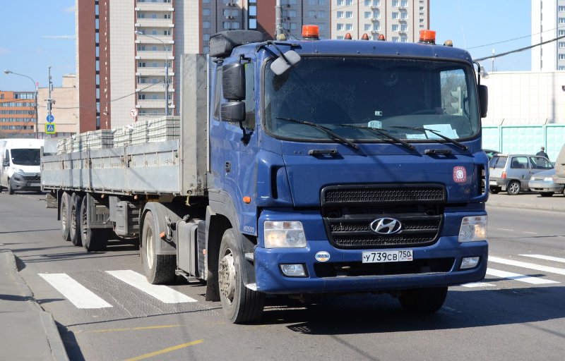 Hyundai HD-500 2011