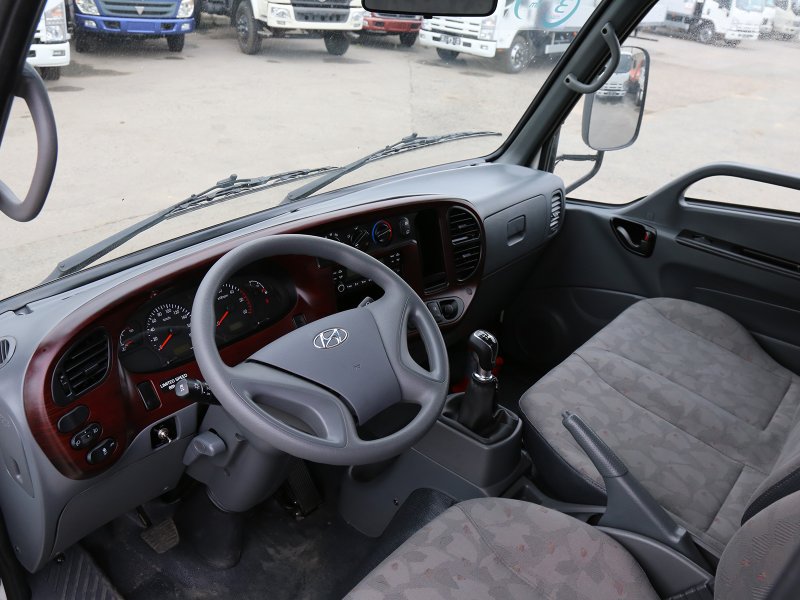 Hyundai HD 35 City кабина