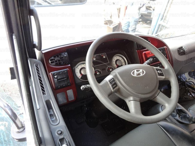 Hyundai hd120 кабина внутри