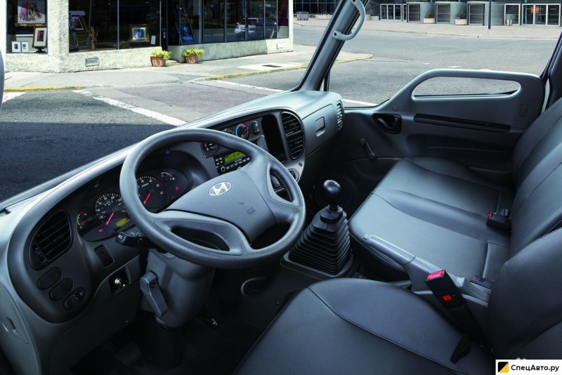 Hyundai hd78 грузовик салон
