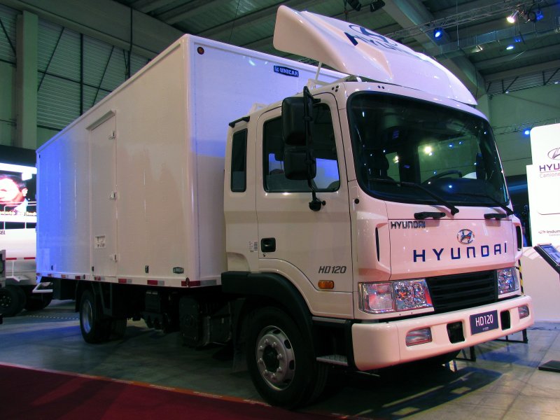 Hyundai HD 120 кабина