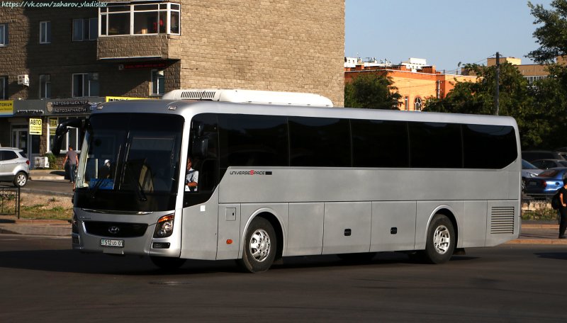 Hyundai Universe(30) (30)