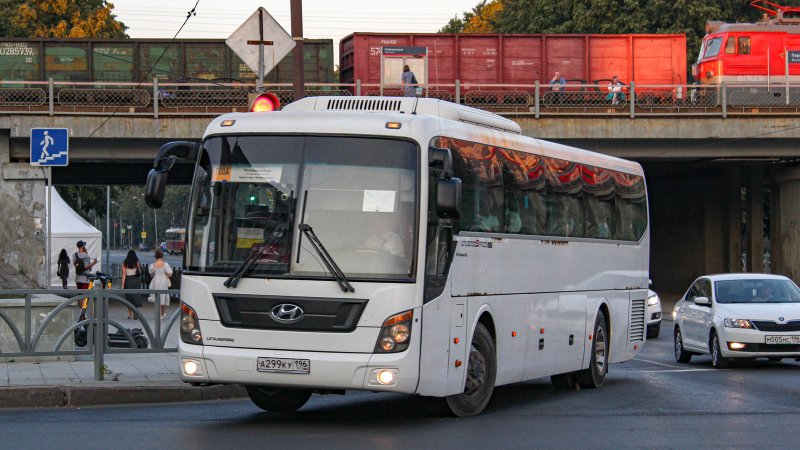 Hyundai Universe Space Luxury 43 места