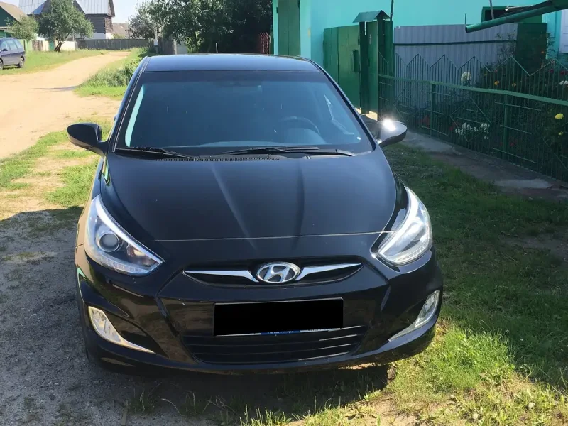 Hyundai Solaris 2013 Black