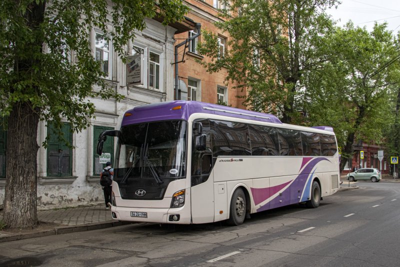 Автобус Universe