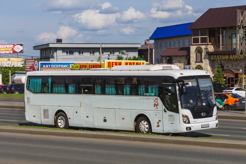 Hyundai Universe 47св