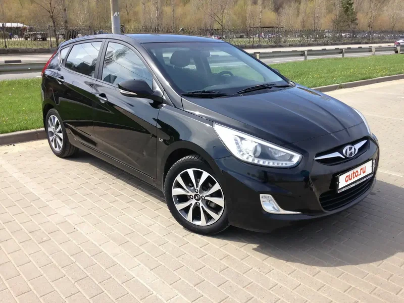 Hyundai Solaris черный