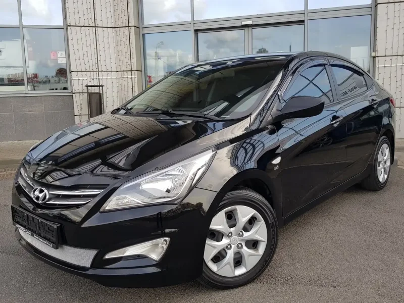 Hyundai Solaris 2015 черный